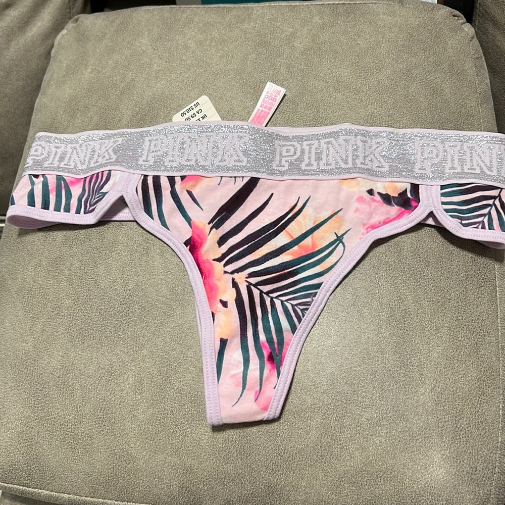 Brand New thong Victoria’s Secret size M, never been worn
